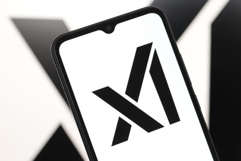 xAI của Elon Musk không thực hiện lời hứa về báo cáo an toàn