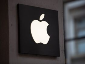Apple thừa nhận AI mới vẫn thua kém OpenAI và Google