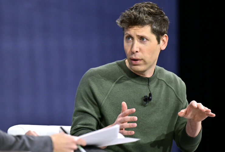 CEO OpenAI Sam Altman chỉ trích mạnh New York Times